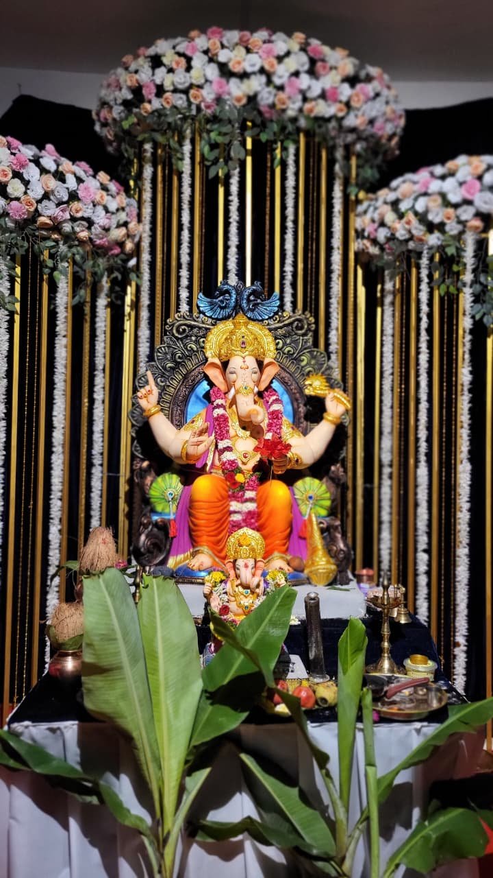 Lord Ganesha Sanctum Darshan